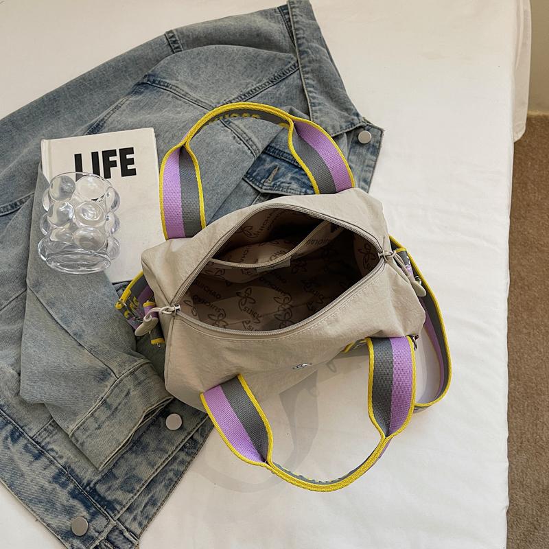 Simple & Spacious Women's Shoulder Bag - Durable Crossbody Purse with Organizational Pockets Lightweight and Versatile