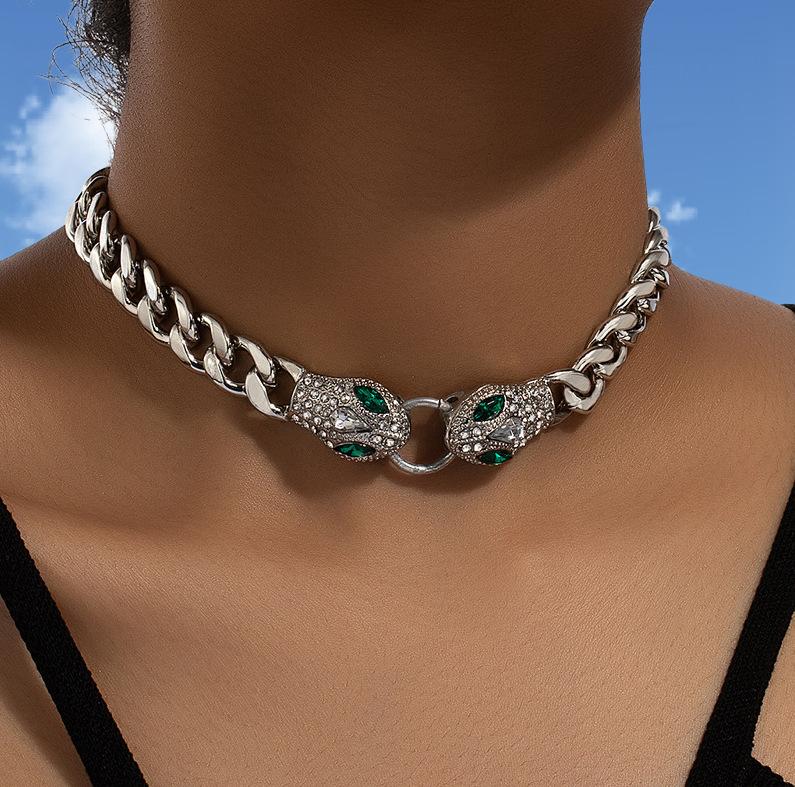 1pc Punk Rock Snake Chain Necklace, Fashionable Vintage Exaggerated Crystal Unusual Necklace Pendant