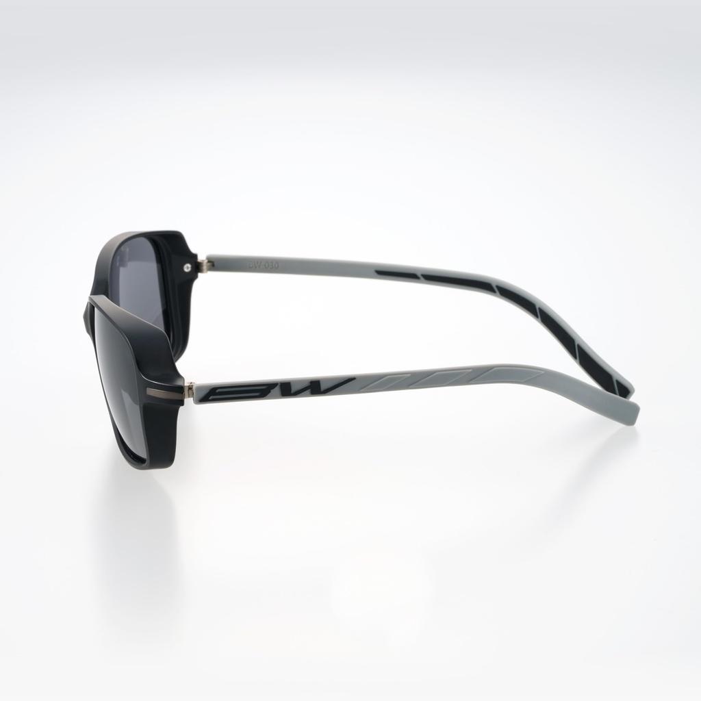 Bunny Walk Polarized Sunglasses Matte SMOKE [BUNNY WALK] BW-030 BW-0302F Black/Gray