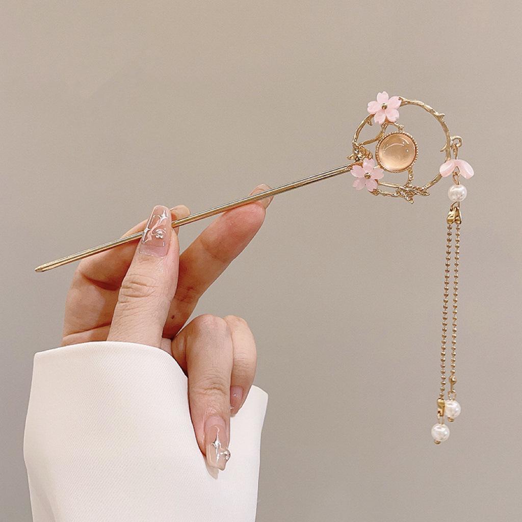 

Современная китайская металлическая заколка для волос: Вдохновленная античностью, простая прическа пучок для женщин