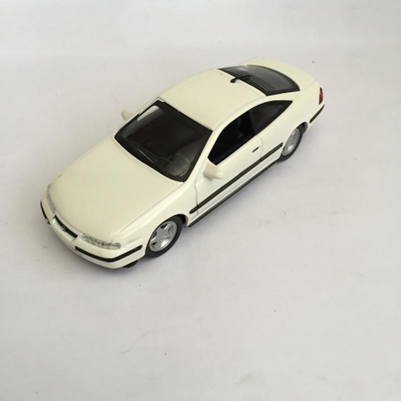 

1:43 масштаб 1995 Opel новая литая модель автомобиля без упаковки коллекционная подарочная игрушечная модель автомобиля