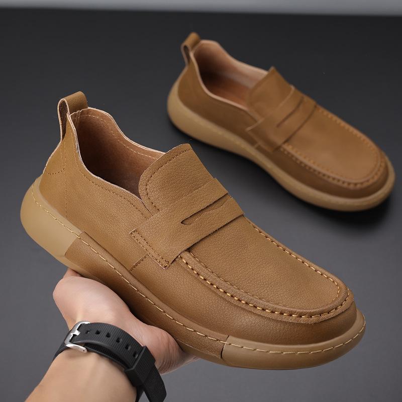 

2025 spring and autumn casual shoes soft surface retro simple loafers platform tooling shoes trend low top casual shoes men 44