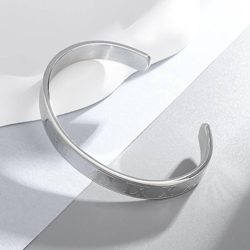 Personalized Retro Ethnic Pixiu Bangle for Men Women Stylish Cuff Bracelet Unique Jewelry Gift
