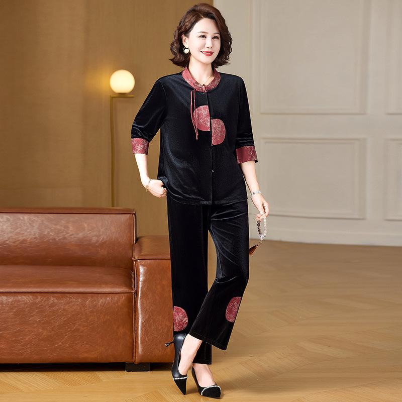 

Spring Velvet Suit: Seven-Sleeve Embroidered Top & Elastic Waist Pants for Middle-Aged and Elderly Mothers 4XL (130-145 lbs)