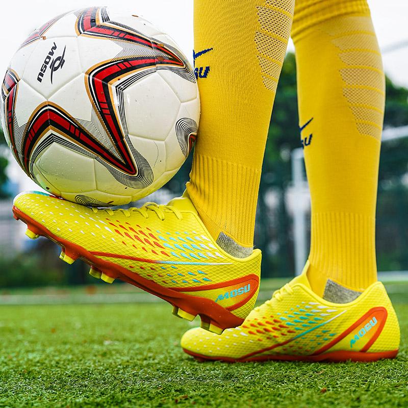 Comfortable and Breathable Men's and Women's Football Shoes, Sports Comfort, Anti-slip, Casual and Fashionable Football Boots