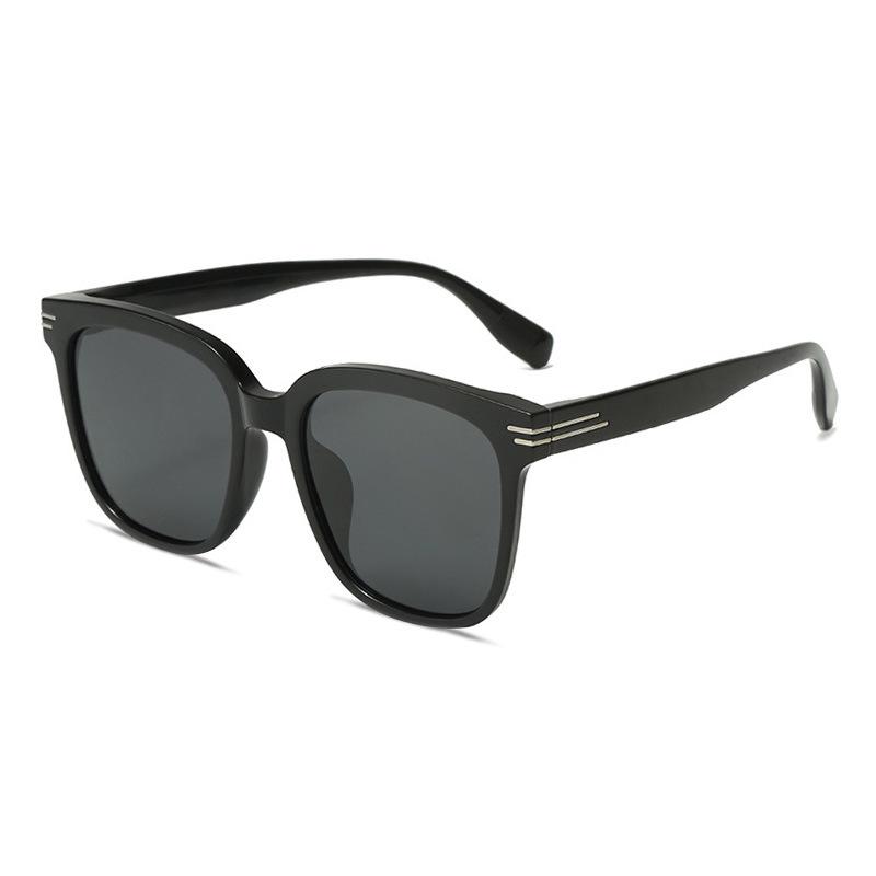2025 Fashionable Large Frame Polarized Sunglasses - UV Protection, Slimming Effect, for Men & Women