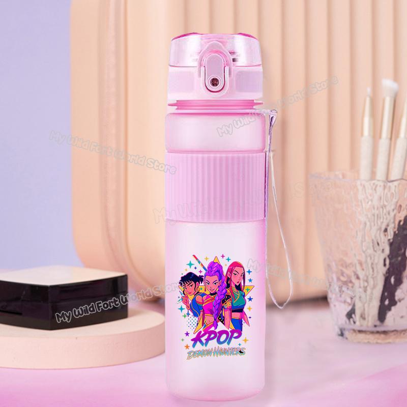 550ml KPop Demon Hunters Kids Sports Water Bottle Rumi Mira Zoey Girl Straw Drink Cup Huntrix Cute Cartoon Bottle Birthday Durable Gift