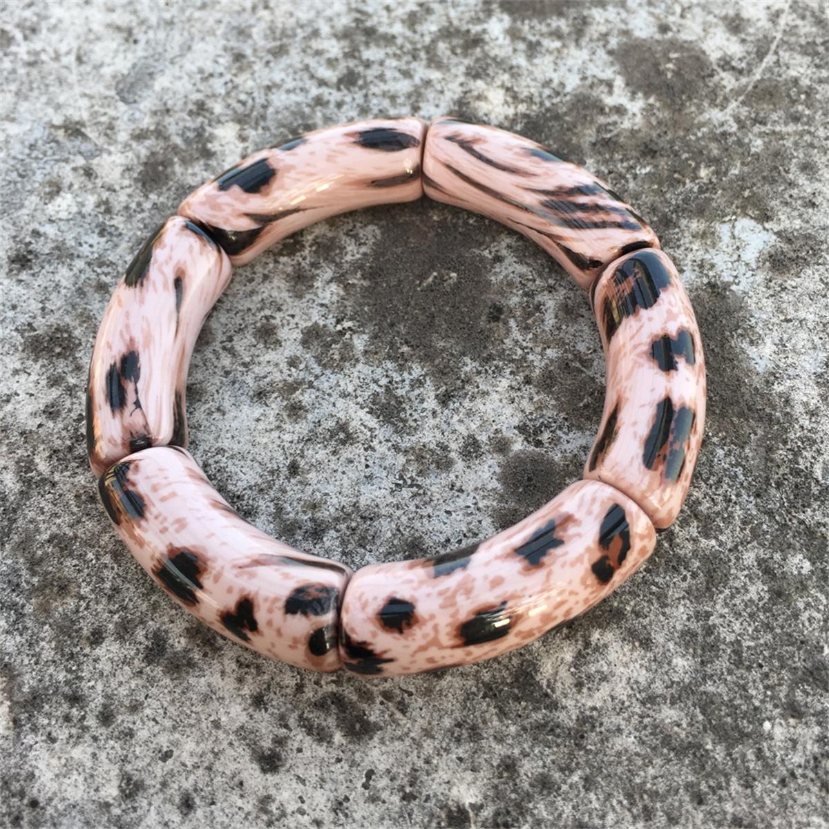 

Vintage Dark Series Fun Leopard Series Print Acrylic Stackable Bracelets Women Resin Stretchy Bracelet 2026 Trend Jewelry 58-62mm