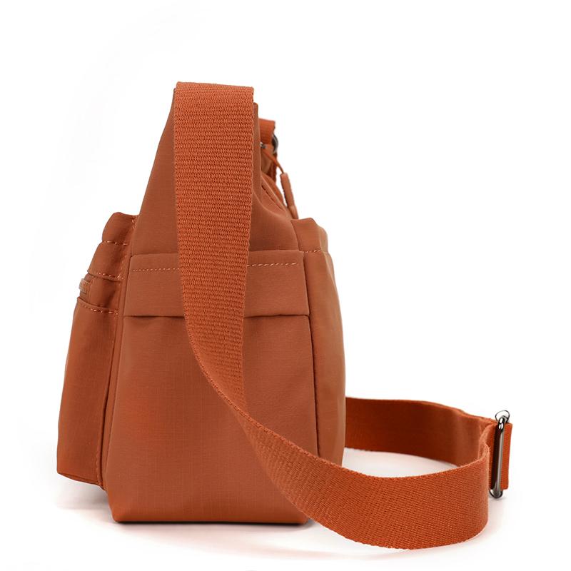 Dámská vícekomorová taška přes rameno Outdoorová crossbody taška