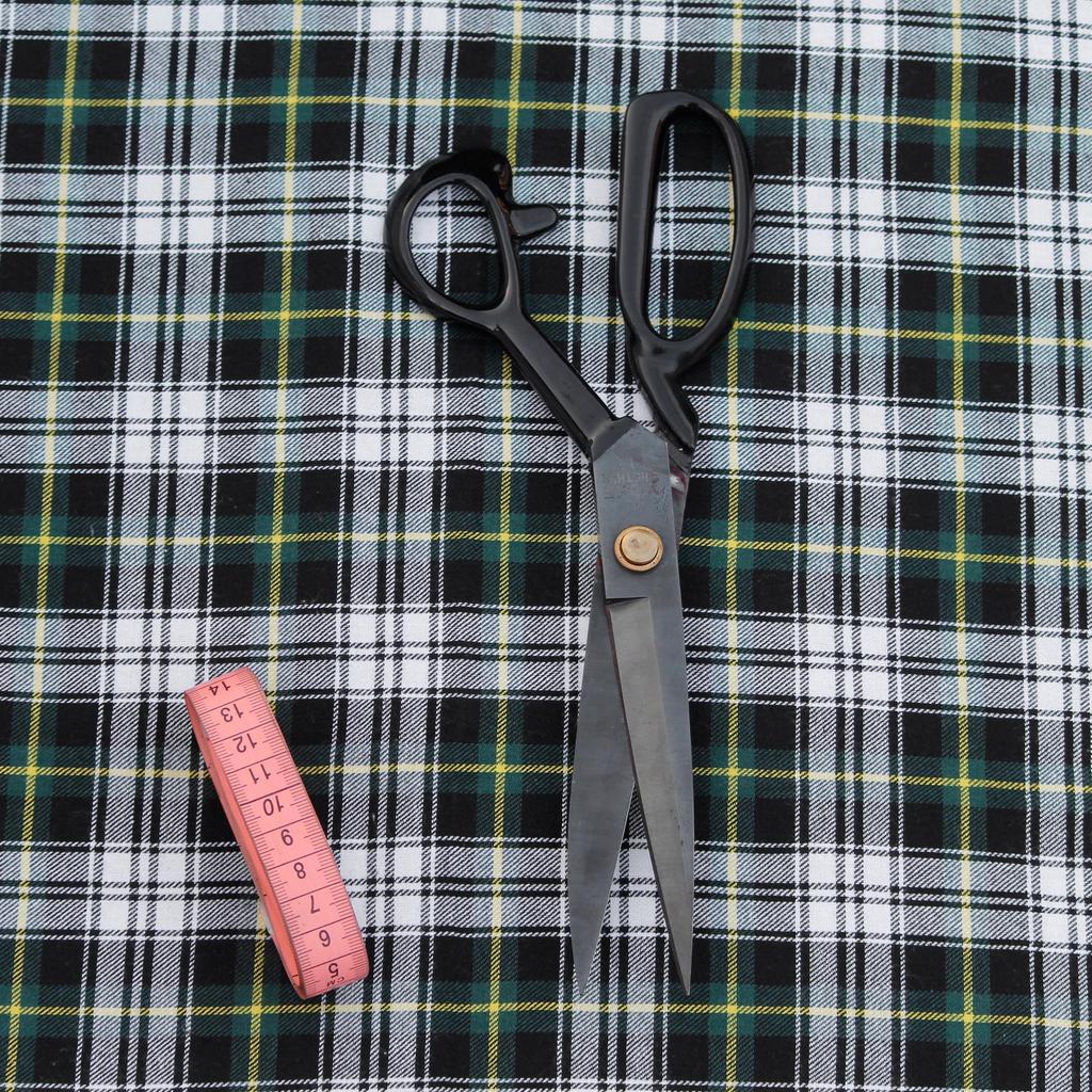 İplik Boyalı %100 Pamuk Yeşil Flanel Kumaş – 150 Gram, 145 cm Genişlik