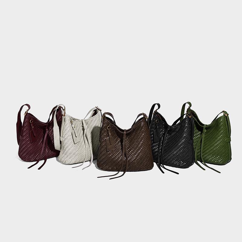 High-end Vintage Woven Bucket Bag for Women 2025 Autumn Winter New Fashion Large Capacity Casual Shoulder Bag for Women