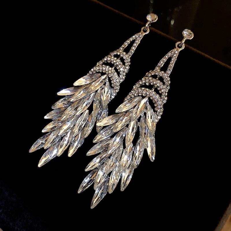 European and American Silver Needle Diamond-encrusted Round Fringed Stud Earrings French Light Luxury Earrings Niche Design Earrings
