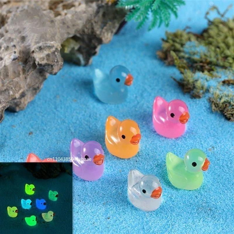 10-300pcs Miniature Resin Ducks Mini Duck Figures Glow In the Dark Landscape Ornaments For Doll Houses Aquarium Garden