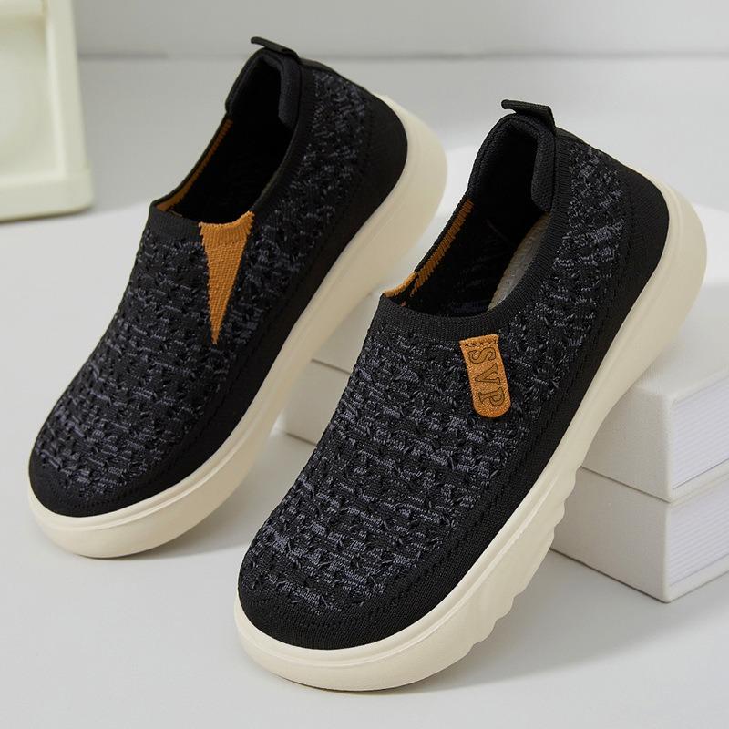 Women's Versatile Casual Shoes, Soft-sole Slip-on Shoes, Lazy Shoes for Middle-aged and Elderly Mothers.
