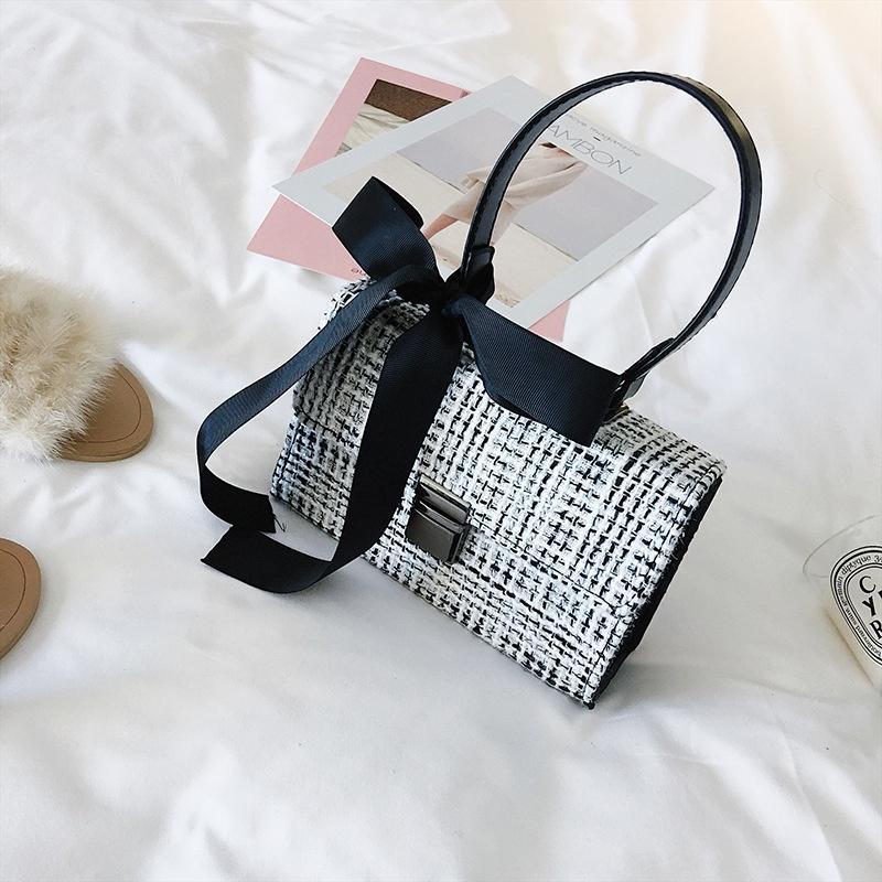 Small Bag Female 2025 Autumn and Winter New Trendy Woolen Cloth Hit Color Silk Scarf Handbag Wild Single Shoulder Messenger Female Bag