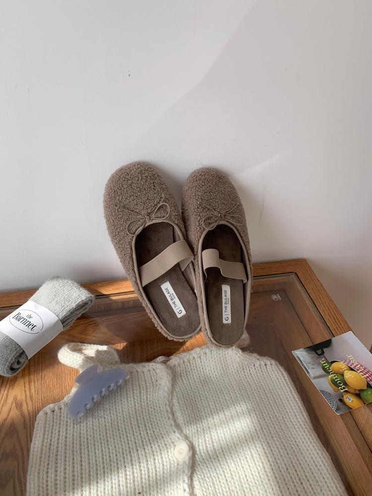 Soft-soled fluffy slippers female versatile Internet celebrities 2025 new autumn and winter outer wear plush shoes cotton drag tide