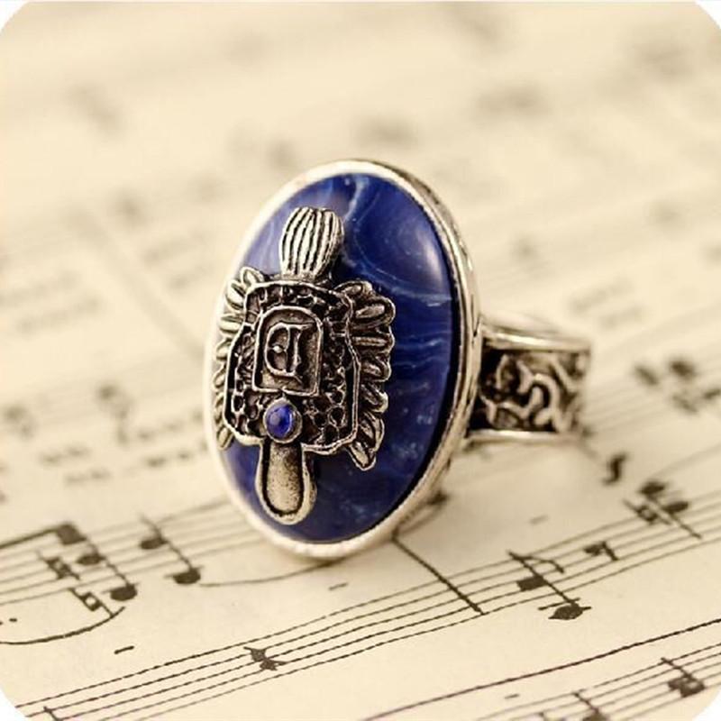

Vintage Lapis Lazuli Punk Ring Inspired by Classic Series античний срібного кольору