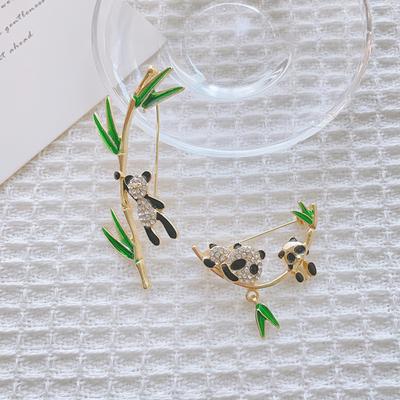 Cute Lovely Panda Bamboo Animal Brooch Women Jewelry Fashion Enamel Rhinestone Pins Shirt Lapel Hat Decoration Party Gift
