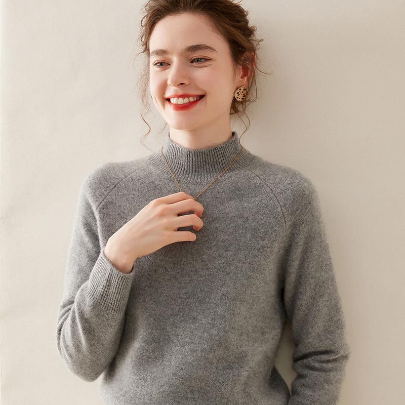 Women's Winter Cashmere Sweater: Half-High Collar, Thick, Skin-Friendly, Solid Color, Loose Fit, Wool Insert Sleeves, Knit Base Layer