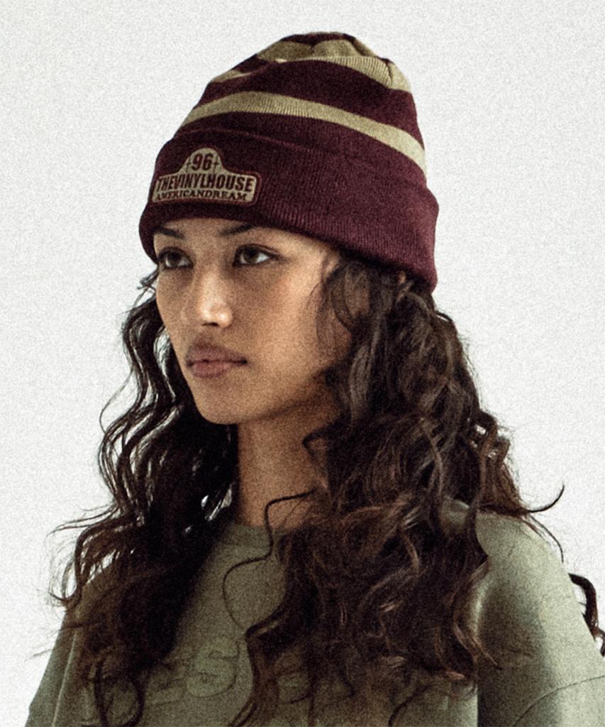 THEVINYLHOUSE Wappen Stripe Beanie Purple