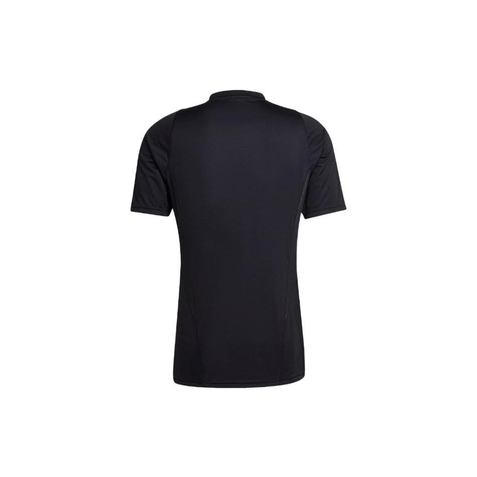 adidas T Shirts Men's Black Crew Neck Moderate Straight Fit HK7638