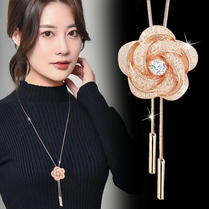 Versatile Stylish And Long Flower Pendant Sweater Necklace For Women In Colors Multiple