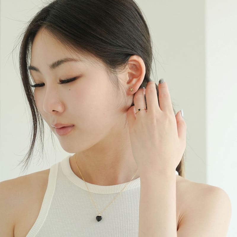 modernlike 14k gold-filled silver daisy flower earrings