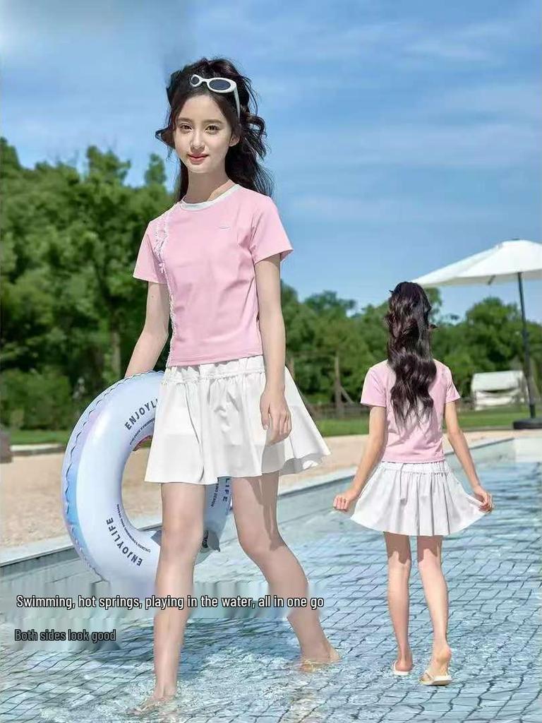 Girls' Junior High School Two-Piece Swimsuit with Chest Pads - Stylish Design for Medium and Large Children