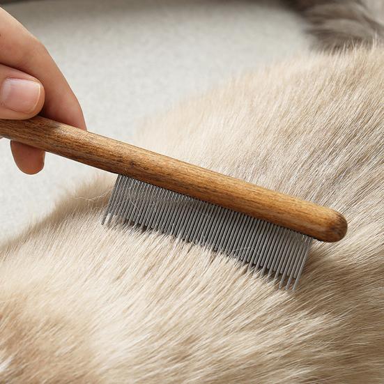 Pet Detangling Comb Rounded Metal Teeth Cat Shedding Comb with Wooden Handle Grooming Brush Removes Matted Fur Tangles for Long Short Hair Cats Dogs