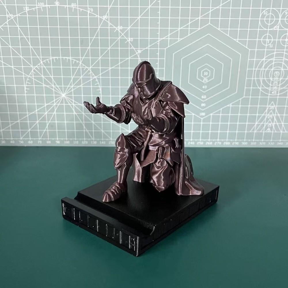 Creative Knight Decoration Funny Pen Holder Fashion Desktop Accessory  Home Decor