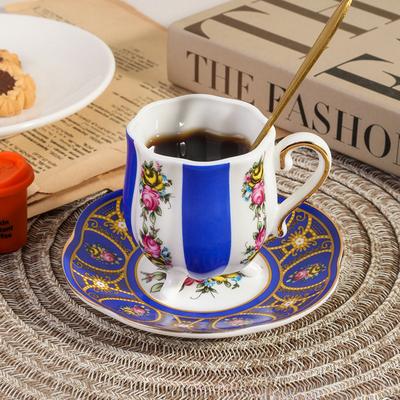 Tazze da caffè e piattini in ceramica per uso domestico in stile retrò europeo