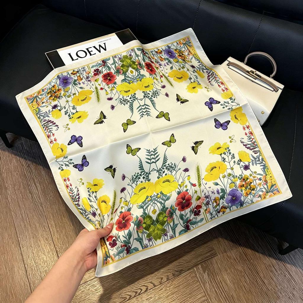 New old money wind chain neck scarf women's commuting versatile soft silk scarf neck protection shawl outer scarf