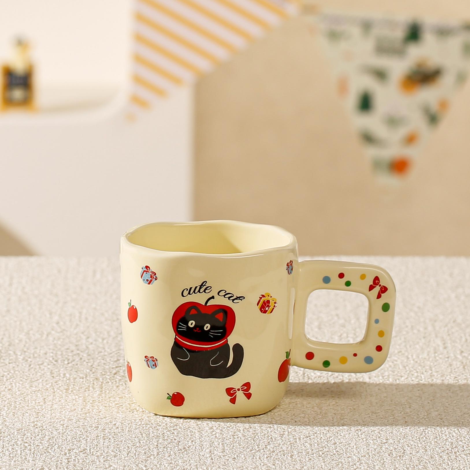 

Милая мультяшная керамическая кружка в форме куба с животным для питья воды для пары, студенческая чашка для завтрака, кофейная чашка about 350ml