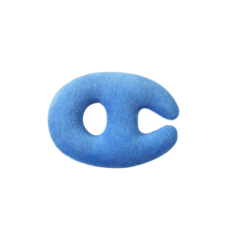 

Champion Brooch Gift