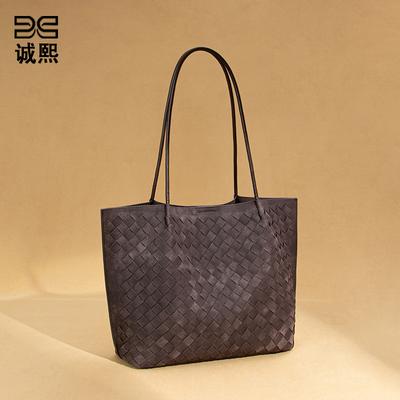 Autunno e inverno nuova borsa a tracolla da donna a grande capacità, borsa a mano intrecciata opaca, tendenza texture, borsa tote per la mamma, donna