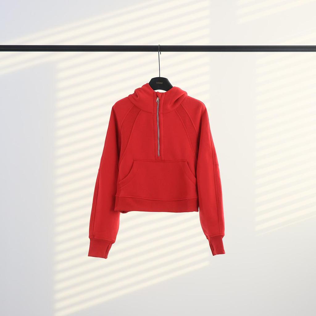 Damska bluza z kapturem i zamkiem do połowy, podszyta polarem - Przytulny top na jesień/zimę do jogi i fitnessu na świeżym powietrzu