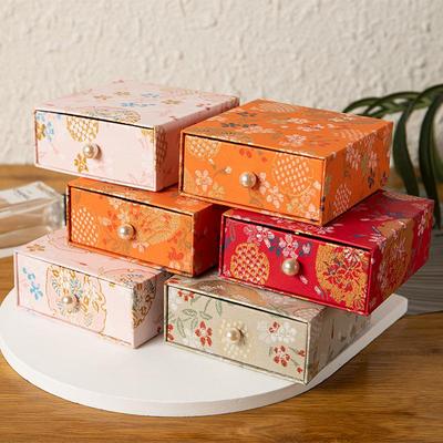 Chinese Embroidery Drawstring Jewelry Box and Bracelet Storage