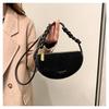 Fashion New Favorite! High-end Niche Dumpling Bags Lead the Trend of Going Out On the Street