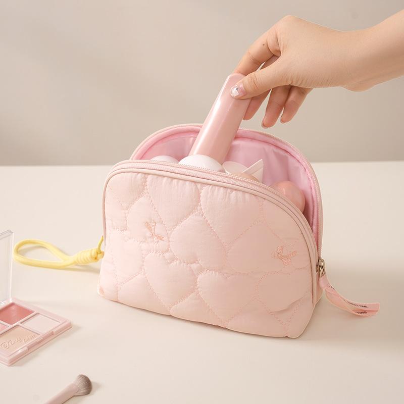 The New Heart-shaped Semicircular Storage Bag, Small Makeup Storage Bag, Makeup Bag, Hand-held Semicircular Cosmetic Bag