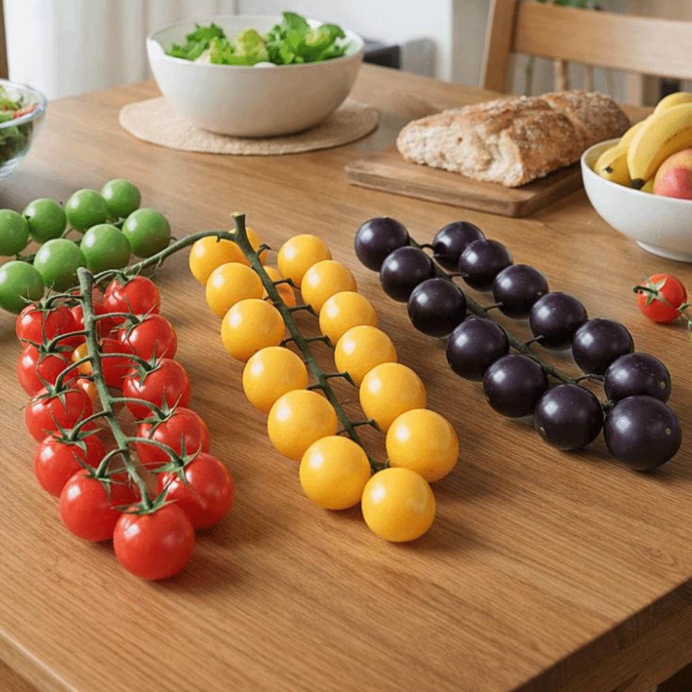 Lebensechte künstliche Tomatenkette Schaumstoff Fruchtrequisiten Restaurant-Auslage