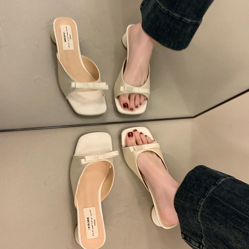 French evening breeze gentle fairy one-word slippers women wear new bow-tied thick-heeled high-heeled cool slippers in summer