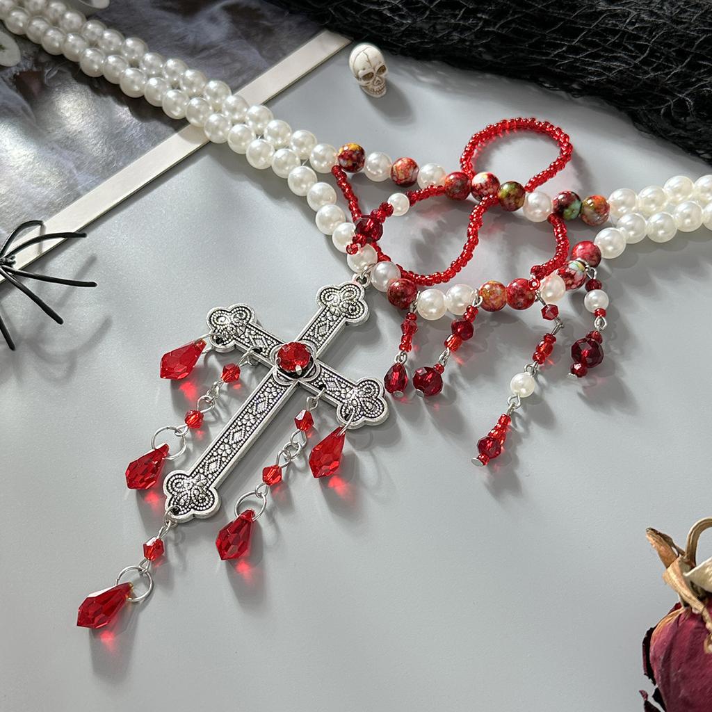 Gotický červený perlový náhrdelník Choker se skvrnami od krve Kreativní halloweenský náhrdelník s křížem a krví