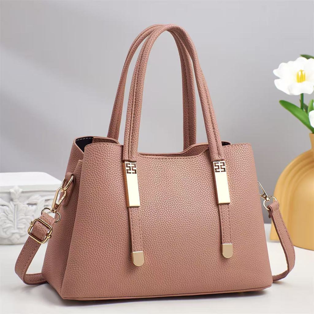 Womens Vintage Style Pu Motorcycle Bag With Zipper Closure For Day Use
