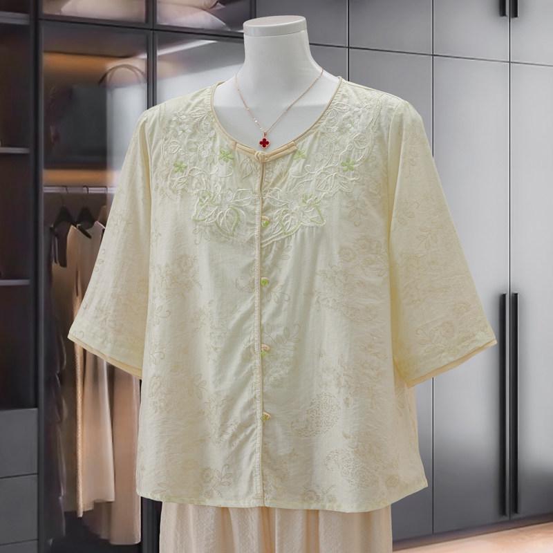 

Retro Chinese Style Embroidered Mid-Sleeve Blouse with Frog Buttons - Slimming Round Neck Top for Middle-Aged Women 3XL - 120-135 jin бежевый