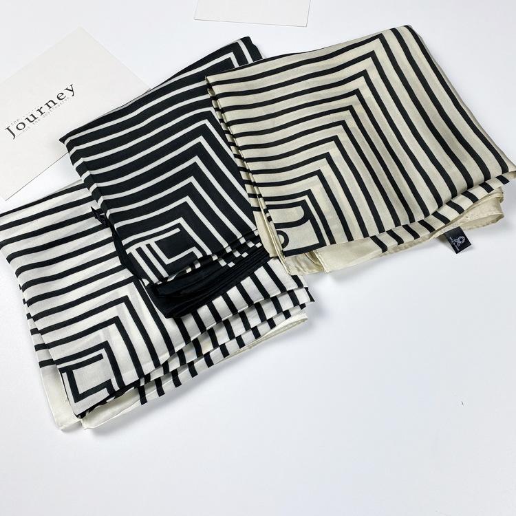 Small Silk Scarf Women'S Season Small Square Scarf Summer Scarf Versatile Fashion Decoration Professional Small Scarf Tide