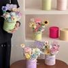 Schönes DIY-Blumenarrangement-Eimer mit verschiedenen Schleifen Attraktiver Papierblumenhalter Geeignet für Wohn- & Bürodekorationen