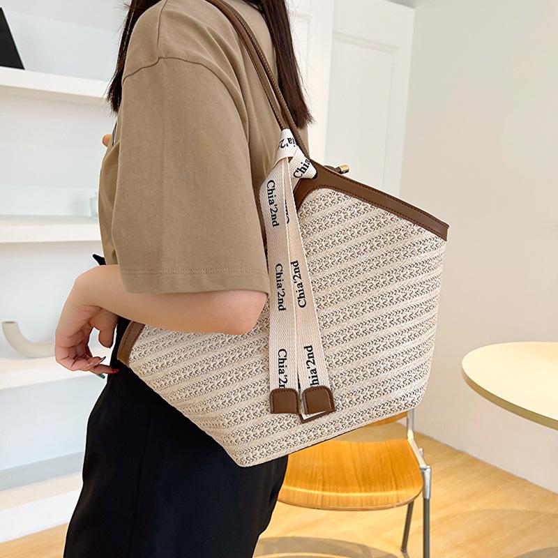 New casual commuter shoulder bag handbag retro straw bag women's 2024 summer fashion simple tote bag