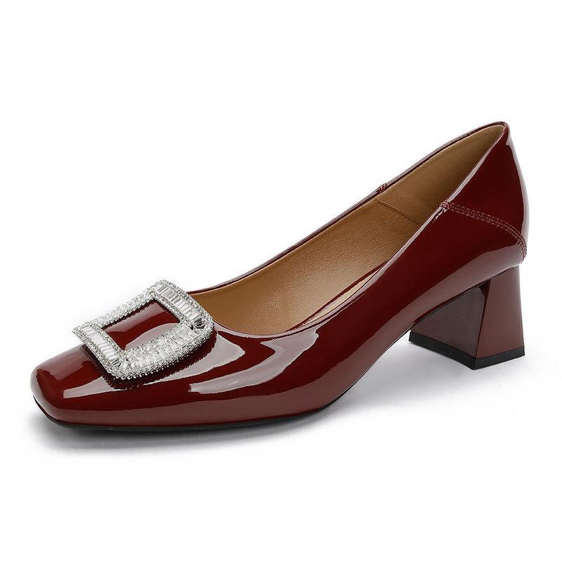 Thick heel high heels are not tired of feet 2025 new red women's shoes Xiuhe wedding shoes medium heel patent leather square head women's single shoes
