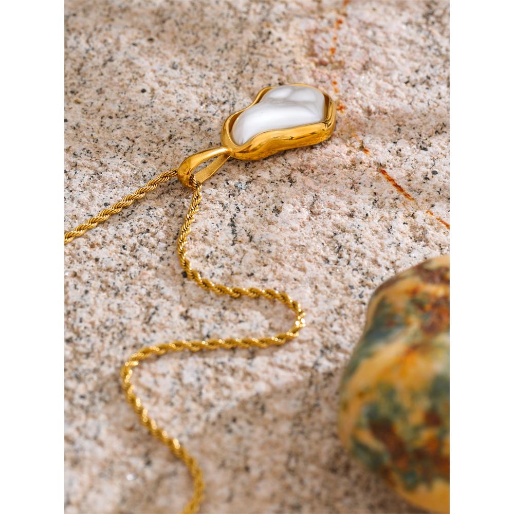 Yhpup Eleganz Barock Imitierte Perlen Anhänger Halskette Wasserdicht Edelstahl Geometrisch Modeschmuck für Frauen