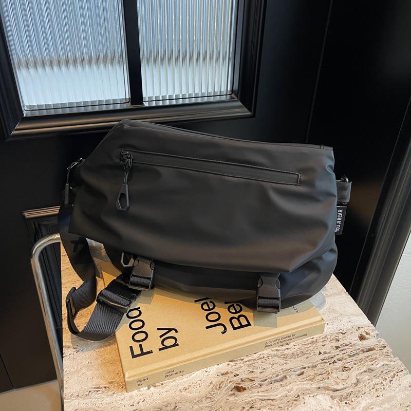 Sports Crossbody Bag Women's Commuter Bag Riding Backpack Large Capacity Shoulder Bag